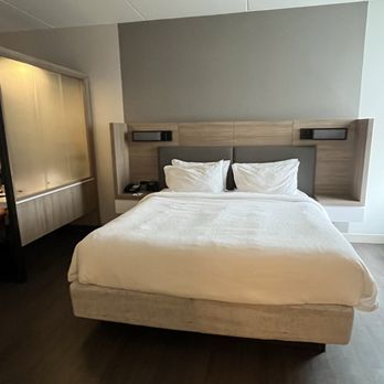 SpringHill Suites by Marriott Gainesville Haymarket - Executive Suite bed - Hotels Near Me - Gainesville, Virginia SpringHill Suites by Marriott Gainesville Haymarket - Executive Suite bed - Hotels Near Me - Gainesville, Virginia