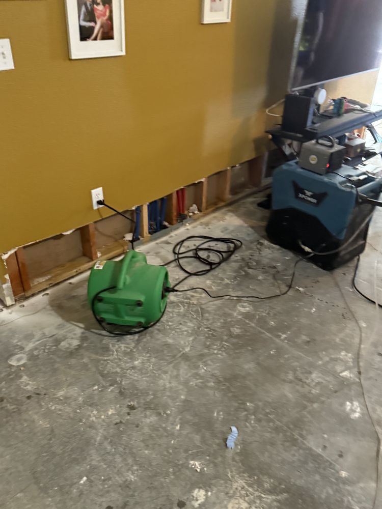 Slide of Express 24HR Plumbing And Electrical