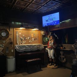 Captain's Chest Cocktail Lounge
