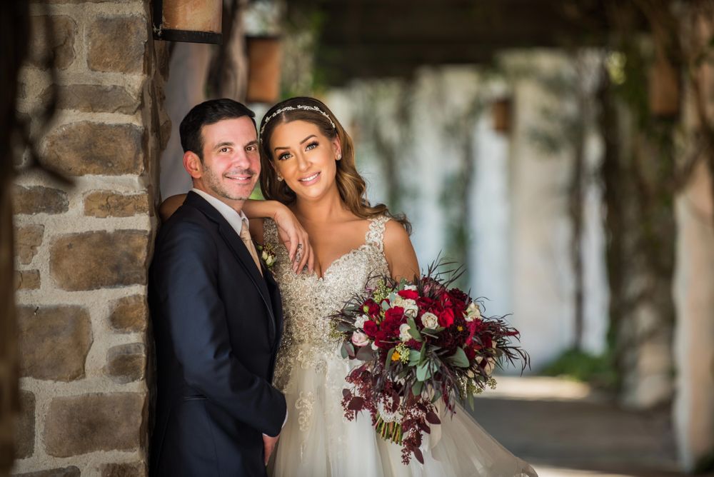 Sara Ibranossian Logo