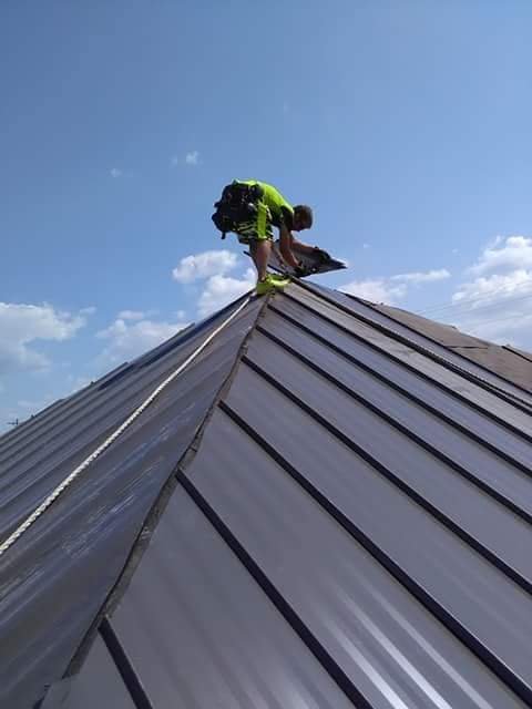 Slide of Williams Custom Construction