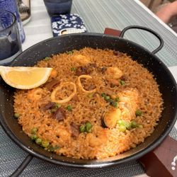LK Lounge - Individual Paella
