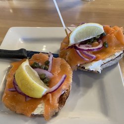 Caffuccino - Salmon bagel