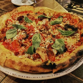 Siena Tavern - Carne Pizza - Italian Near Me - Chicago, Illinois Siena Tavern - Carne Pizza - Italian Near Me - Chicago, Illinois