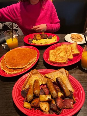 Red's Kitchen + Tavern by null