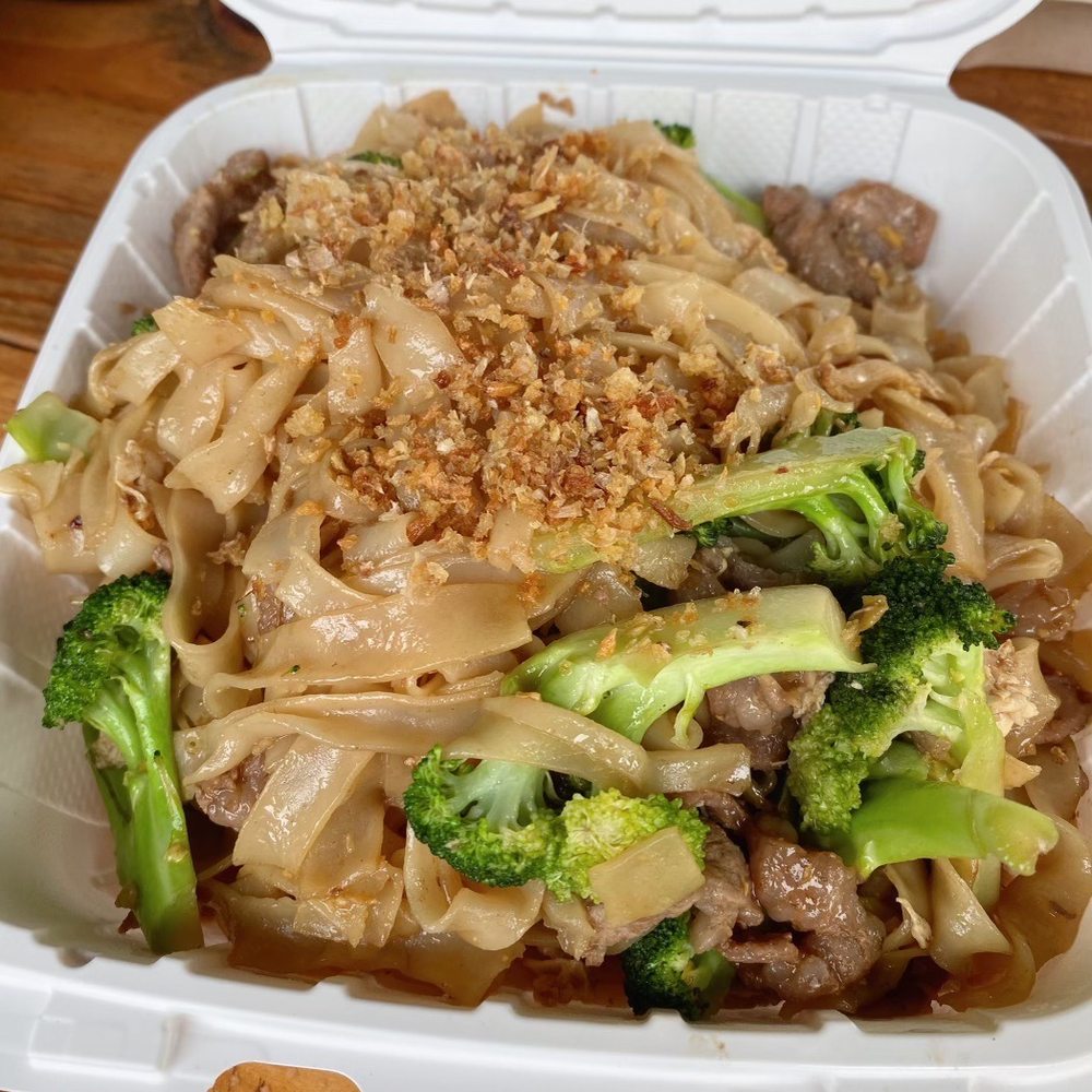 FASAY THAI WAGON - Pad Si Ew - Food Trucks Near Me FASAY THAI WAGON - Pad Si Ew - Food Trucks Near Me