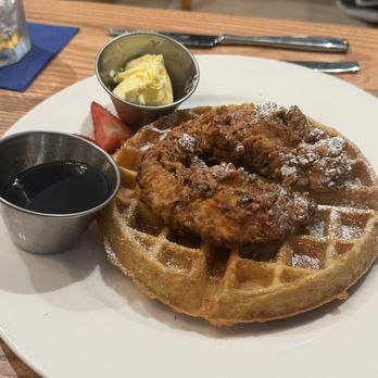 The Finch - Chicken and waffles - American Near Me - Nashville, Tennessee