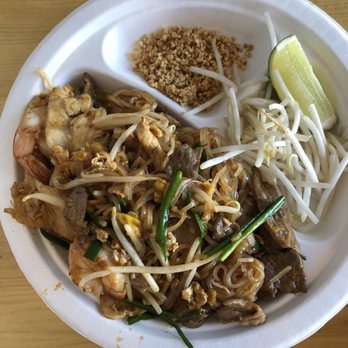 D E Thai Kitchen - Downtown - Best Pad Thai in Vegas! - Thai Near Me - Las Vegas, Nevada D E Thai Kitchen - Downtown - Best Pad Thai in Vegas! - Thai Near Me - Las Vegas, Nevada