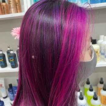 GreatKuts - I totally love love this color that Kaitlyn did for my daughter. The service and work are outstanding. TY KAITLYN! - Hair Salons Near Me - Berkeley, California