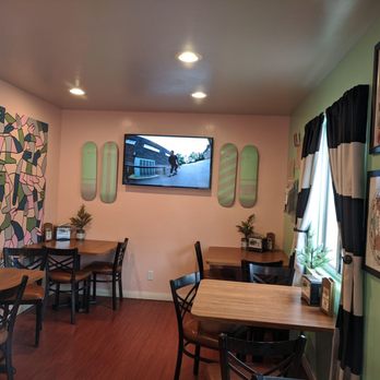 Dank Donuts - Cute Sk8 designs & table to share the sweets - Coffee & Tea Near Me - Big Bear Lake, California