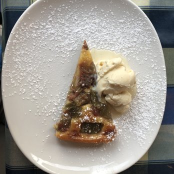 Le Sacre Coeur - Rhubarb tart - French Near Me - London, XGL Le Sacre Coeur - Rhubarb tart - French Near Me - London, XGL