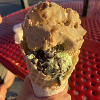 Bruster's Real Ice Cream - Mint chip and salted caramel toffee - Ice Cream & Frozen Yogurt Near Me - Huntington Beach, California