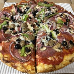 Garlic Butter Pan Pizza