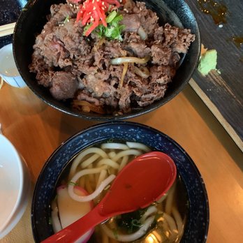 Umai - The Gyu-don and the udon soup - Japanese Near Me - Chicago, Illinois