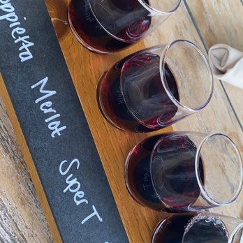 Ponte Winery - Tasting red wines - Wineries Near Me - Temecula, California