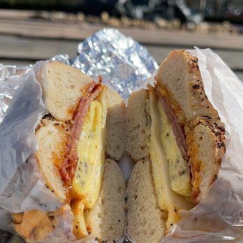Penny House Cafe - Bagel with Egg, Ham, and Cream Cheese - Coffee & Tea Near Me - Brooklyn, New York