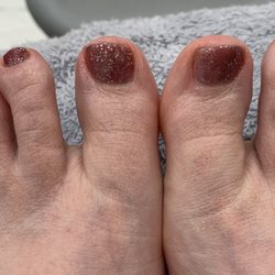 L'amour Nails - Pedicure with shellac