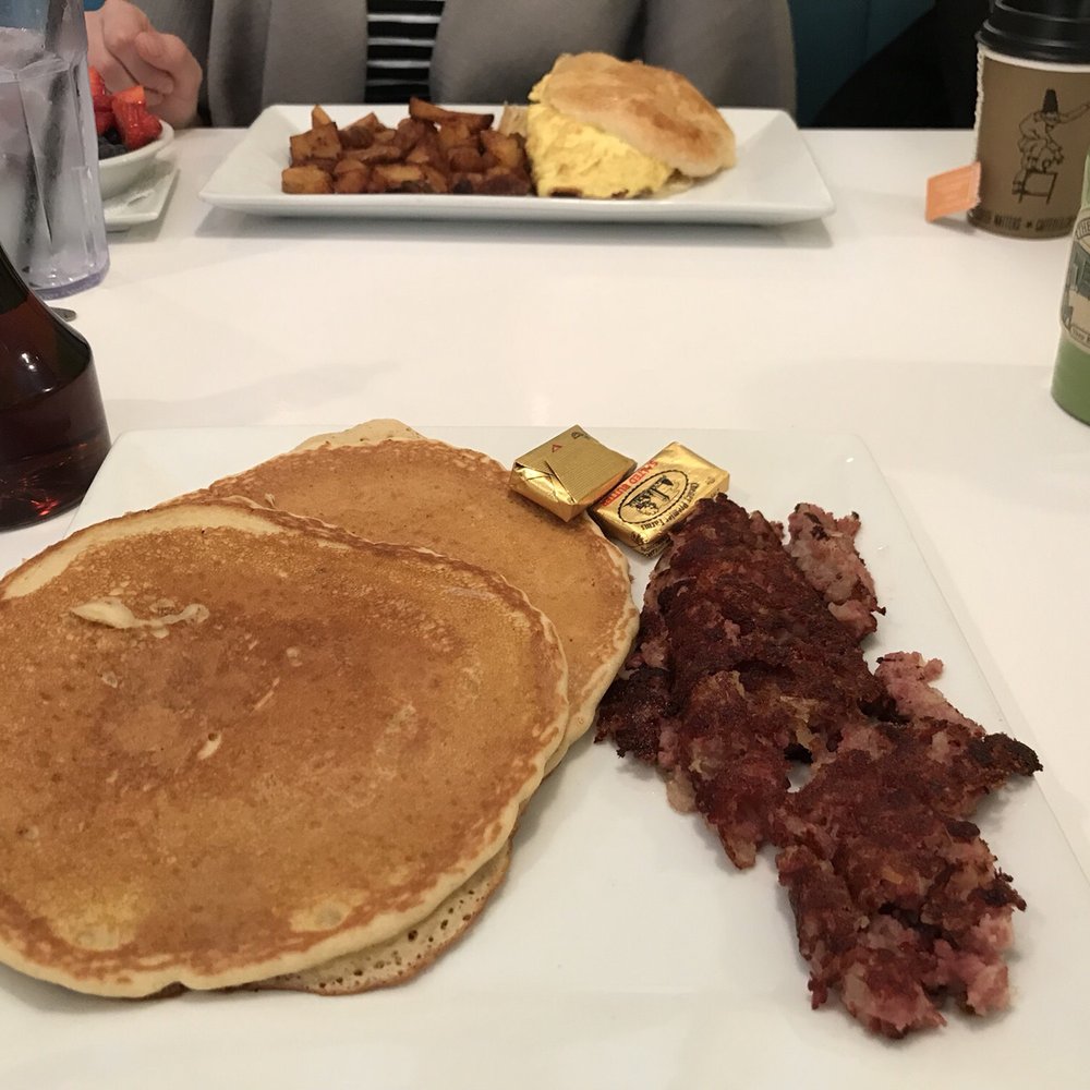 Lemon Tree - Pancakes and corned beef hash - Breakfast & Brunch Near Me - Vero Beach, Florida
