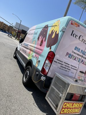 Ice Cream Truck LA by null