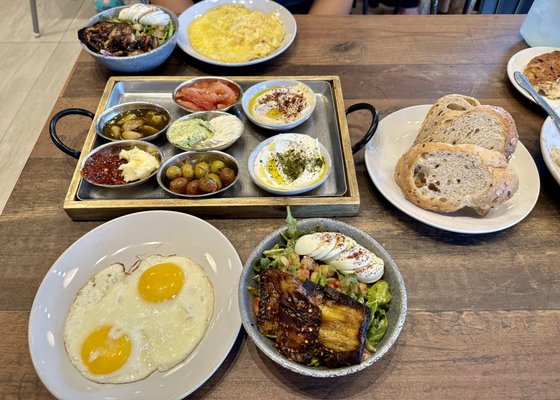 Hadekel | Kosher Israeli Restaurant by null