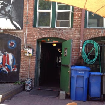 Frog & Peach Pub - View of the door from the back patio. - Pubs Near Me - San Luis Obispo, California