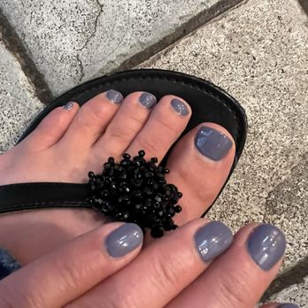 Dip Nails - Nail Salons Near Me - Salem, Oregon