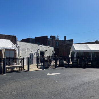 Brink Brewing - Patio - Breweries Near Me - Cincinnati, Ohio