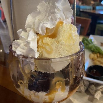 Bluewater Seafood - Spring - Brownie Sunday - Seafood Near Me - Spring, Texas Bluewater Seafood - Spring - Brownie Sunday - Seafood Near Me - Spring, Texas