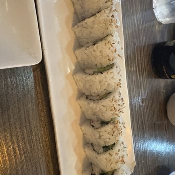 I Luv Sushi - California roll - Sushi Bars Near Me - Lakewood, California