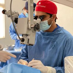 Pannu Laser & Vision Institute - Dr Ali performing cataract surgery