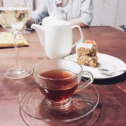 Tweedle Book Café - Chardonnay + TWG tea + so-good carrot cake = the perfect nightcap