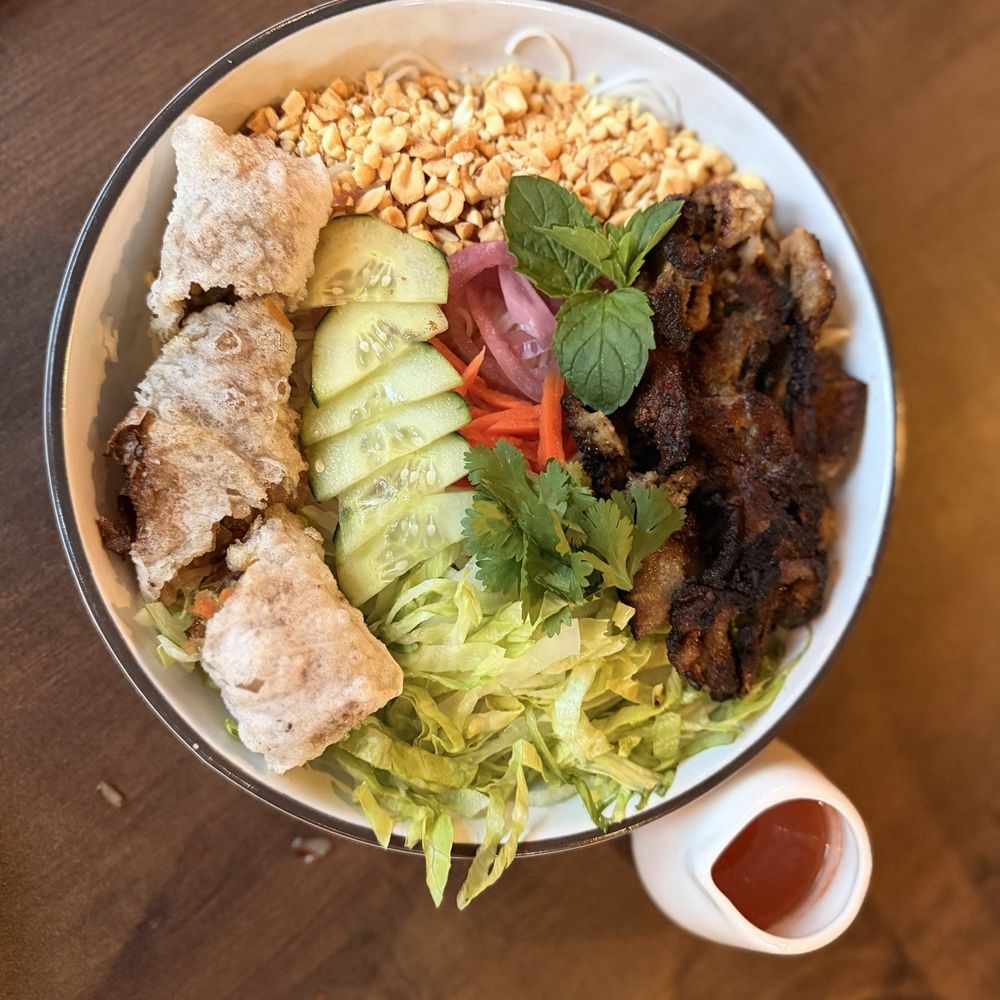 Ursa - Vietnamese pork vermicelli bowl. Flavors *chefs kiss* - Wine Bars Near Me - Mammoth Lakes, California Ursa - Vietnamese pork vermicelli bowl. Flavors *chefs kiss* - Wine Bars Near Me - Mammoth Lakes, California