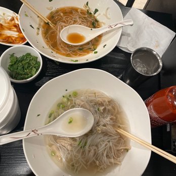 CALI PHO NIA - Chicken pho - Vietnamese Near Me - Los Angeles, California
