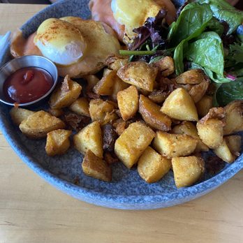 Elephant Grind Coffee - Eggs benny - Coffee & Tea Near Me - Richmond Hill, Ontario