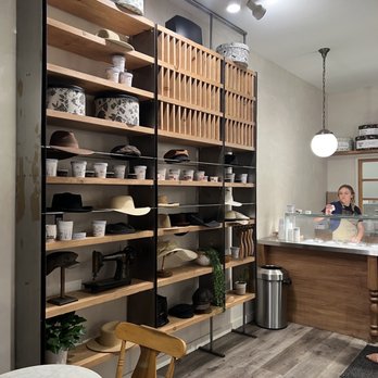 An's Hatmakers - Hat and gelato rack - Gelato Near Me - Del Mar, California