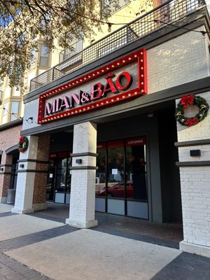 Mian & Bao by null