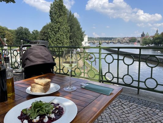 Bella Vida café by null