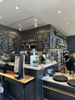 Porto's Bakery and Cafe by null