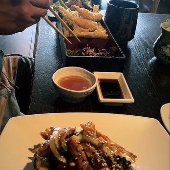 SUSHIRAW - Lunch special and chicken over Cali roll - Japanese Near Me - Granada Hills, California SUSHIRAW - Lunch special and chicken over Cali roll - Japanese Near Me - Granada Hills, California