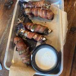The Anchor On Eagle Mountain Lake - Bacon wrapped jalapeño poppers