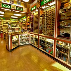 The Pipe Shop - Inside The Pipe Shop