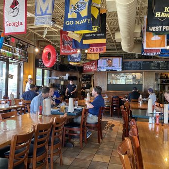 Rick Tanners Grille & Bar - Dining area.. - Steakhouses Near Me - Cumming, Georgia