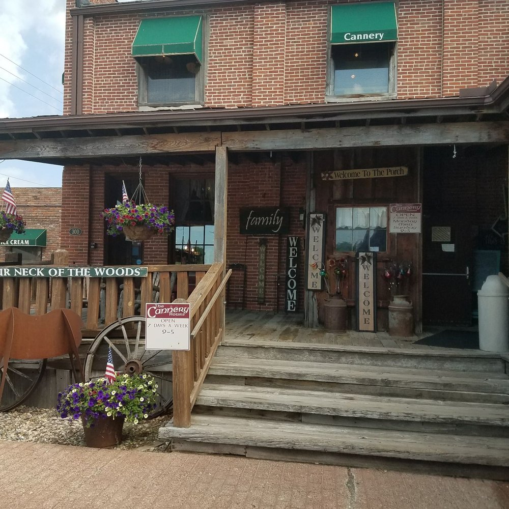 Cannery - Rustic and inviting exterior - Antiques Near Me - Prairie Du Chien, Wisconsin