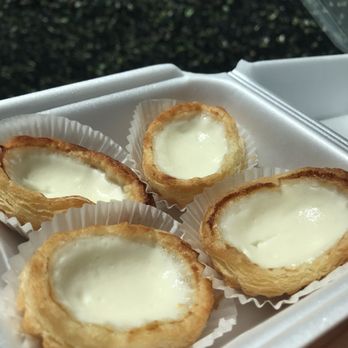Sea Harbour - White Egg Tarts @foodforfoodbabies - Seafood Near Me - Rosemead, California