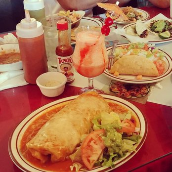 El Marquez Restaurant - Wet veggie burrito - Mexican Near Me - Norwalk, California El Marquez Restaurant - Wet veggie burrito - Mexican Near Me - Norwalk, California