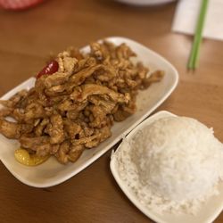 Kin Da Thai And Sushi Restaurant - Cashew chicken