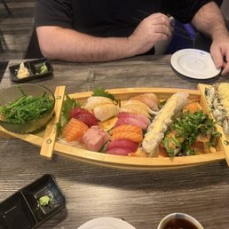 Sushi boat was really good!!! Sushi boat was really good!!!