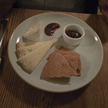 Robin Restaurant - Cheese plate - New American Near Me - St. Louis, Missouri