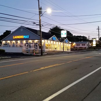Laundromax - Laundromat Near Me - North Providence, Rhode Island