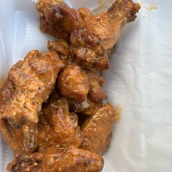 Westside Slice - Garlic buffalo wings - Pizza Near Me - Columbus, Ohio Westside Slice - Garlic buffalo wings - Pizza Near Me - Columbus, Ohio